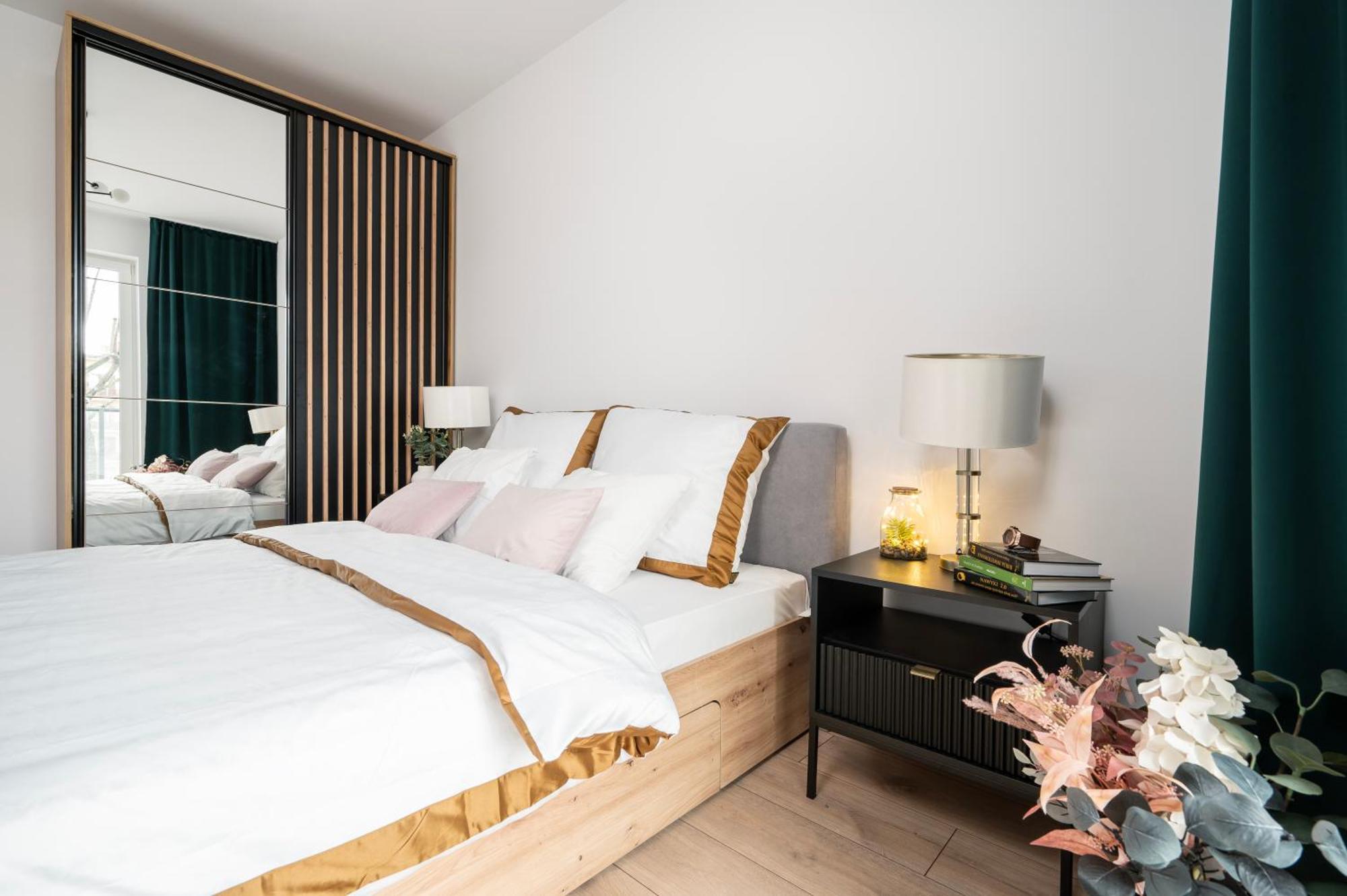 Manufaktura Residence - Apartamenty Prestiz Z Garazem Podziemnym I Dwoma Lazienkami Łódź Eksteriør billede