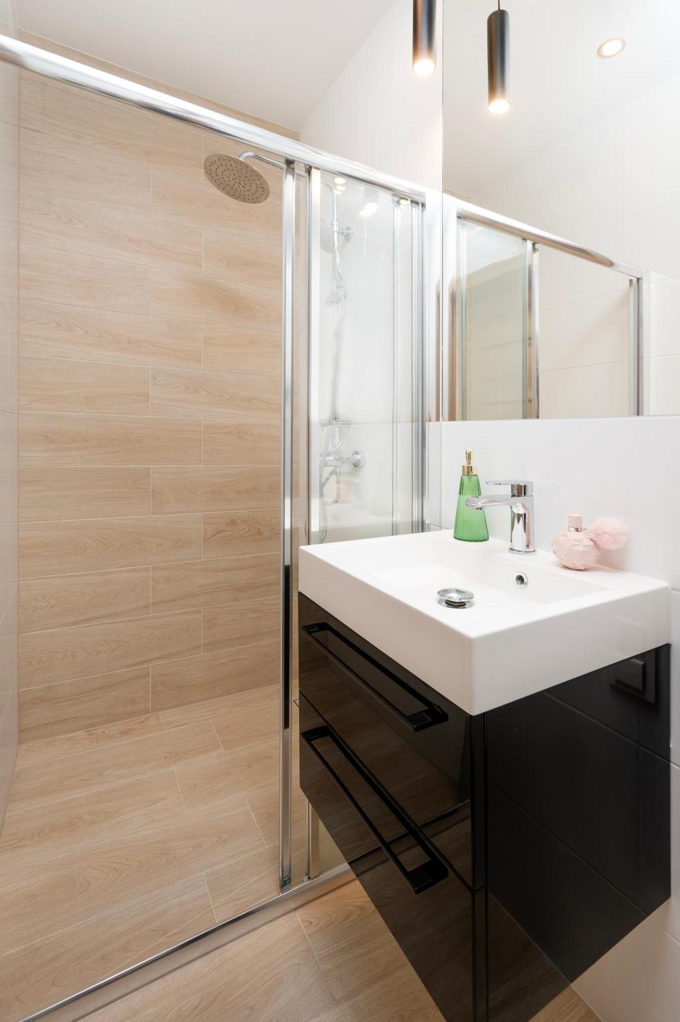 Manufaktura Residence - Apartamenty Prestiz Z Garazem Podziemnym I Dwoma Lazienkami Łódź Eksteriør billede